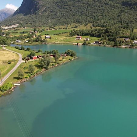 Hotel Loken Camping - Trivelig Og Idyllisk Ved Vannet Olden Exteriér fotografie