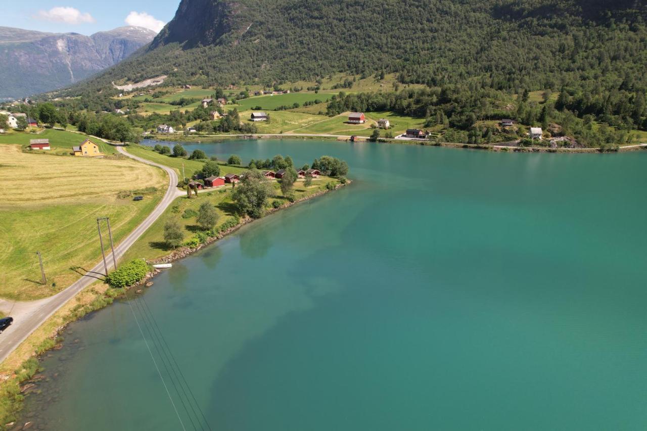 Hotel Loken Camping - Trivelig Og Idyllisk Ved Vannet Olden Exteriér fotografie
