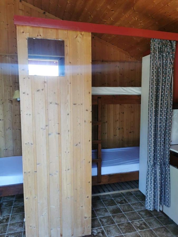 Hotel Loken Camping - Trivelig Og Idyllisk Ved Vannet Olden Exteriér fotografie