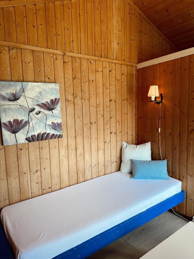 Hotel Loken Camping - Trivelig Og Idyllisk Ved Vannet Olden Exteriér fotografie